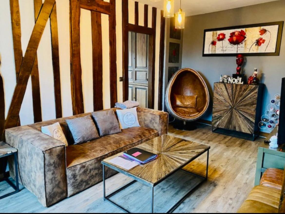 Le Relais D'Eugenie En Hyper Centre-Ville Compiegne Exterior photo